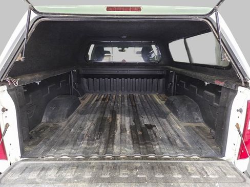 Used 2020 Chevrolet Silverado 2500 LT w/ Z71 Off-Road Package image 14