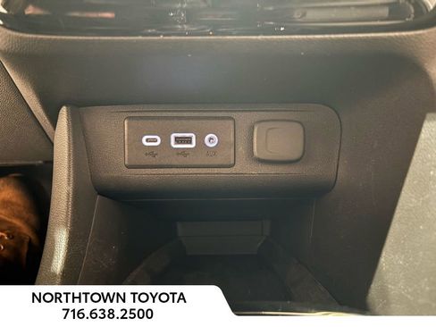 Used 2023 Buick Encore GX Preferred w/ Cold Weather Comfort Package image 13