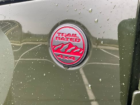 Used 2022 Jeep Wrangler Unlimited Rubicon w/ Steel Bumper Group image 19