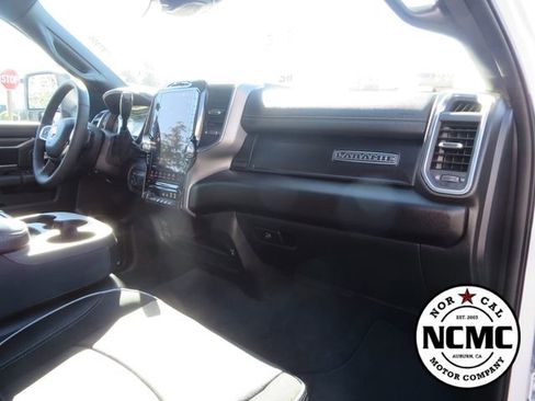 Used 2026 RAM 2500 Laramie AWD/4WD image 59