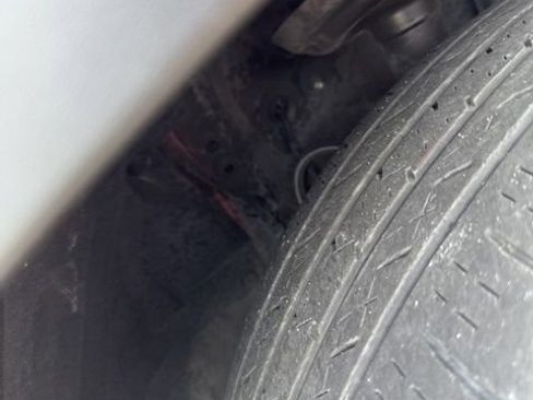 Used 2020 Toyota RAV4 XLE Premium FWD image 29