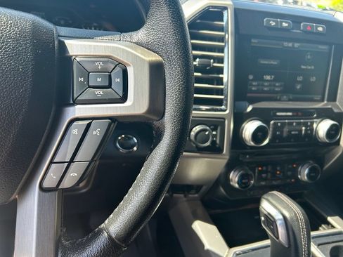 Used 2015 Ford F150 Platinum w/ Equipment Group 701A Luxury AWD/4WD image 23