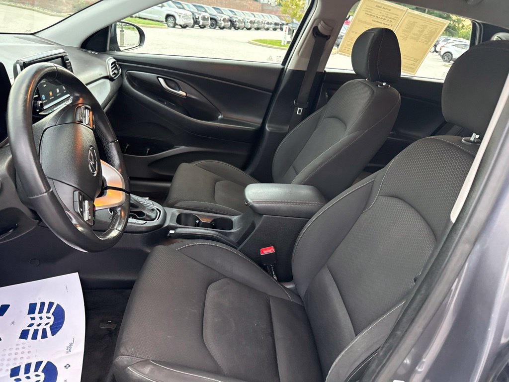 Used 2018 Hyundai Elantra GT w/ Style Package 02 FWD image 16