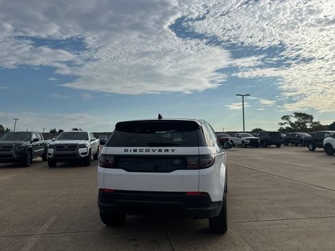 Used 2020 Land Rover Discovery Sport SE AWD/4WD image 21