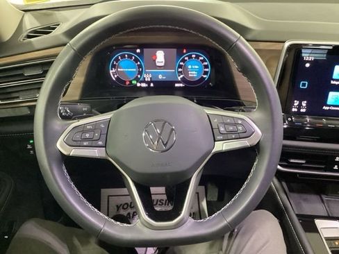 Used 2024 Volkswagen Atlas SE image 7