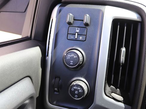Used 2017 GMC Sierra 1500 SLE w/ Max Trailering Package AWD/4WD image 8