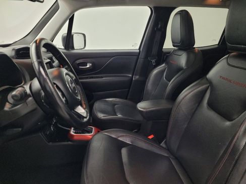 Used 2021 Jeep Renegade Trailhawk w/ Sun & Sound Group image 17