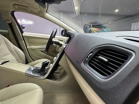 Used 2016 Volvo S60 T5 Premier FWD image 32