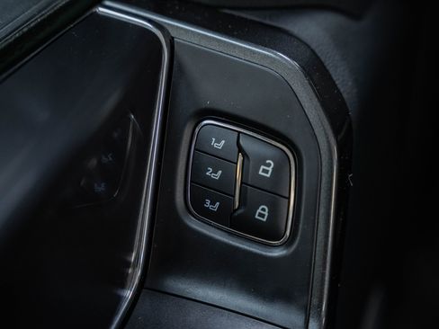 Used 2021 Ford F150 Lariat w/ Equipment Group 502A High AWD/4WD image 43