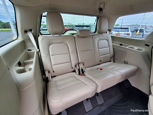 Used 2019 Lincoln Navigator Reserve AWD/4WD image 26