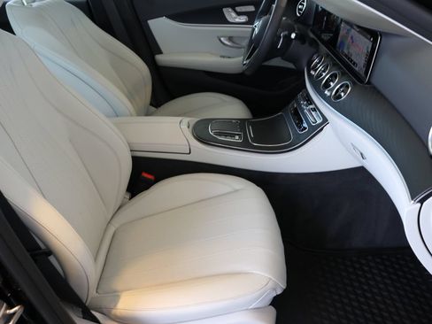 Used 2022 Mercedes-Benz E 450 4MATIC All-Terrain Wagon image 38