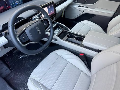 New 2026 Lincoln Nautilus Reserve AWD/4WD image 7