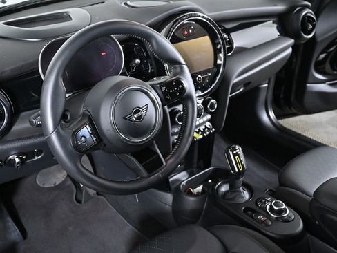 Used 2024 MINI Cooper SE image 11