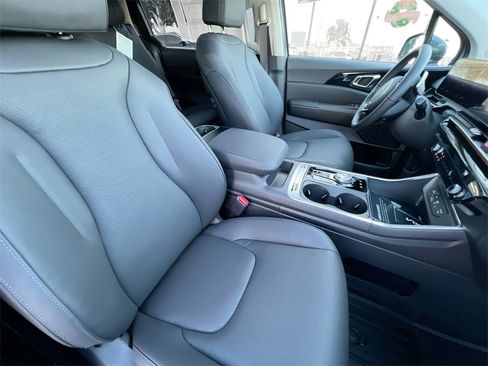 New 2026 Kia Carnival SX Prestige image 21
