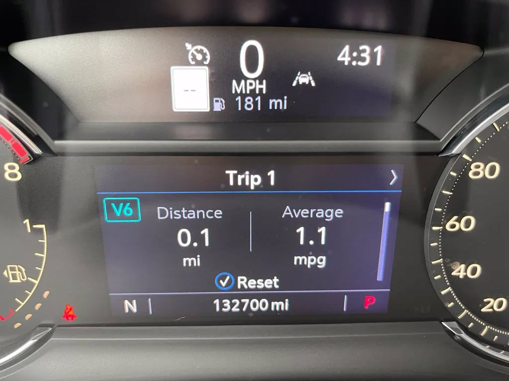 Used 2023 Cadillac XT6 Premium Luxury FWD image 27
