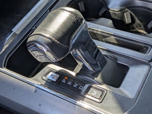 Used 2021 Ford F150 Lariat image 23