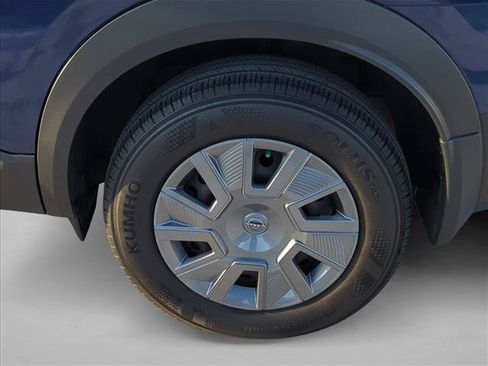 Used 2025 Nissan Kicks S FWD image 7