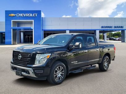 Used 2021 Nissan Titan SV w/ SV Convenience Package