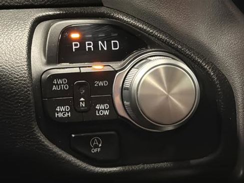 Used 2023 RAM 1500 Laramie AWD/4WD image 18
