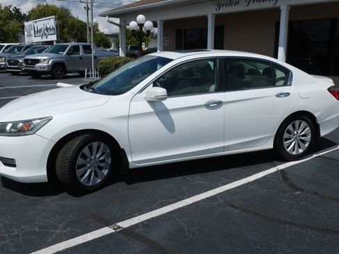 Used 2013 Honda Accord EX image 11