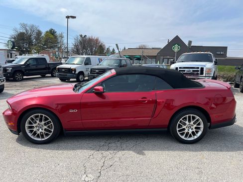 Used 2012 Ford Mustang GT Premium w/ Comfort Pkg image 9