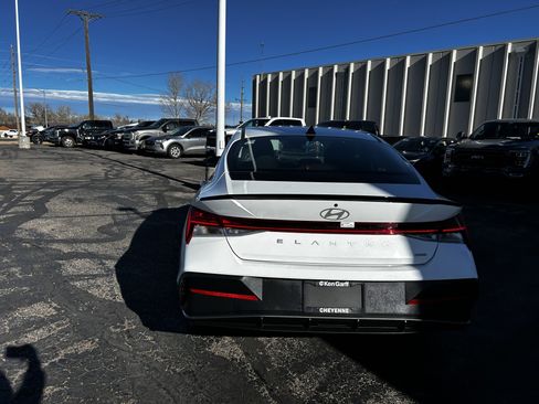 Used 2025 Hyundai Elantra SEL w/ Cargo Package image 3