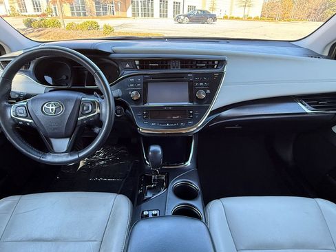 Used 2017 Toyota Avalon XLE w/ Carpet Mat Package image 22