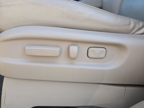 Used 2012 Honda Odyssey Touring image 15