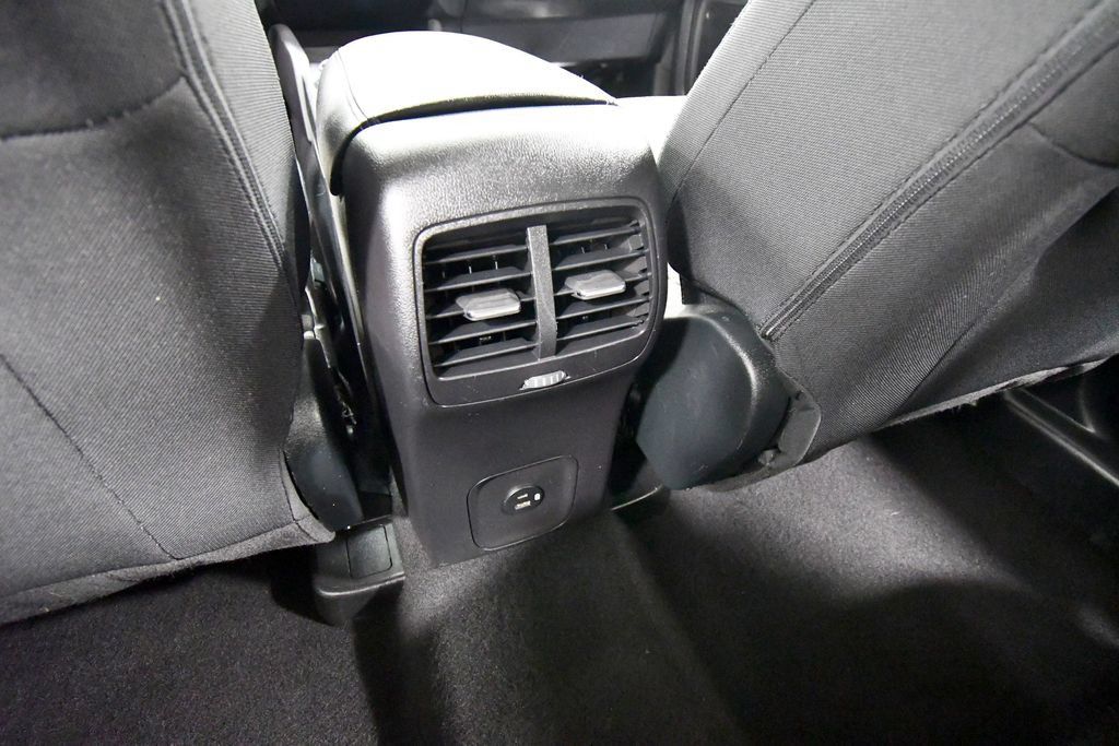 Used 2022 Ford Escape SE w/ SE Sport Appearance Package AWD/4WD image 16