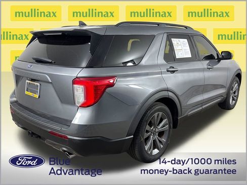 Certified 2021 Ford Explorer XLT w/ Equipment Group 202A RWD image 4