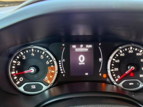 Used 2020 Jeep Renegade Sport w/ Sport Appearance Group FWD image 10