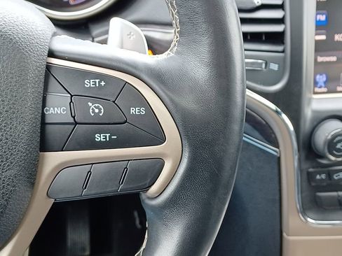 Used 2016 Jeep Grand Cherokee Overland image 21