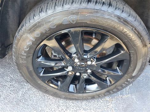 Used 2019 Jeep Grand Cherokee Altitude image 5