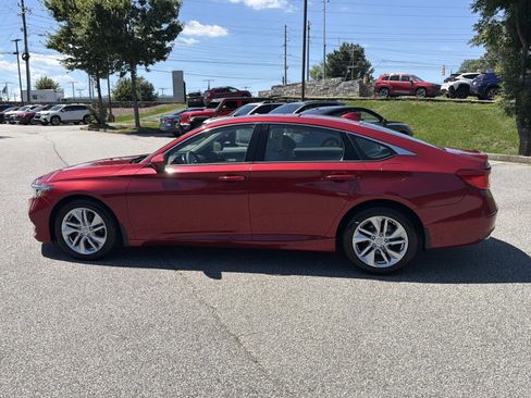 Used 2019 Honda Accord LX image 4