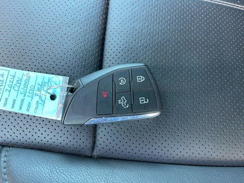 Used 2024 Chevrolet Silverado 1500 High Country w/ Technology Package image 38