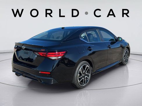 Used 2025 Nissan Sentra SR image 14