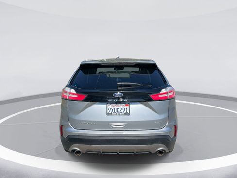 Used 2022 Ford Edge Titanium AWD/4WD image 5