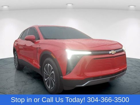 Used 2024 Chevrolet Blazer EV LT AWD/4WD image 2