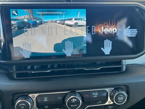 New 2026 Jeep Gladiator Sport image 27