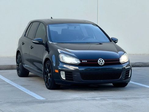 Used 2012 Volkswagen GTI 4-Door FWD image 9