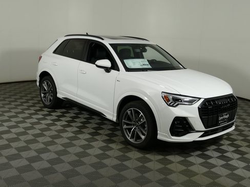 New 2025 Audi Q3 2.0T Premium image 1