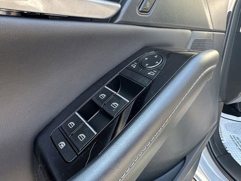 New 2025 MAZDA CX-30 AWD 2.5 S w/ Select Sport Pkg image 18