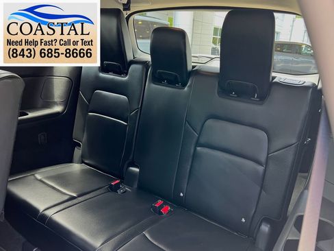 Used 2025 Nissan Pathfinder SL FWD image 19