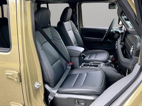 New 2026 Jeep Gladiator Mojave AWD/4WD image 22