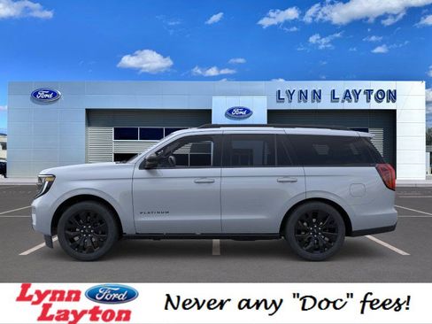 New 2025 Ford Expedition Platinum w/ Stealth Appearance Package image 3