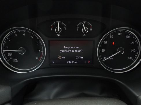 Used 2023 Buick Enclave Essence w/ Experience Buick Package FWD image 14