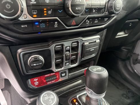 Used 2022 Jeep Wrangler Unlimited Rubicon 4xe w/ Cold Weather Group image 27