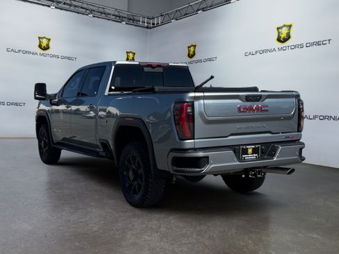 Used 2024 GMC Sierra 2500 AT4 w/ AT4 Premium Plus Package AWD/4WD image 3
