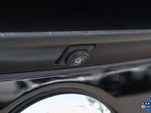 Used 2020 Nissan Titan SV w/ SV Convenience Package image 43