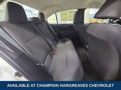 Used 2025 Toyota Corolla LE image 35